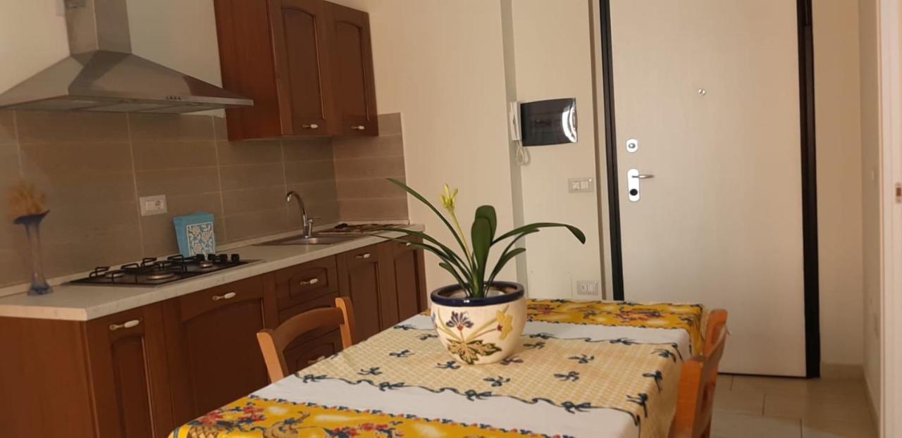 Il Girasole Villa SantʼAntìoco Buitenkant foto